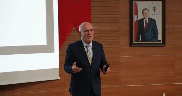 Prof. Dr. Ekrem Savaş: Avrupalılar, Müslümanlardan tercüme etmiş oldukları kitaplara kendi isimlerini yazmışlardır Kastamonu Haberleri