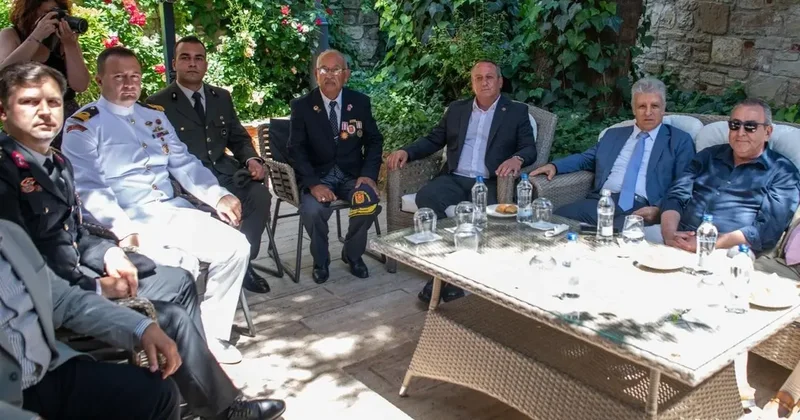 Kuşadası’nda ilçe protokolü bayramlaştı