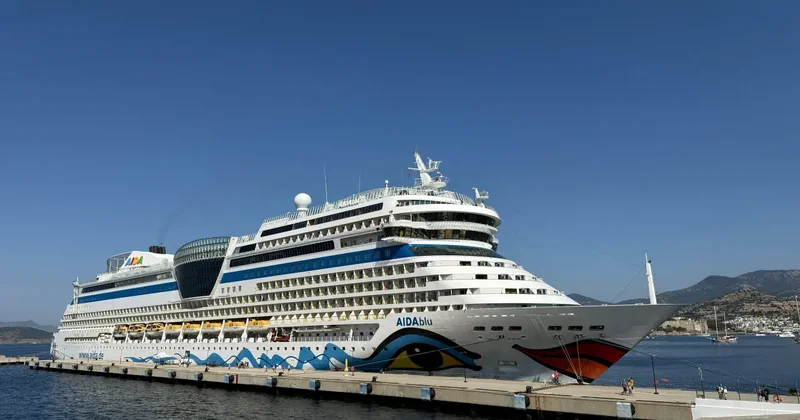 Bodrum da kruvaziyer bereketi: Aidablu binlerce turisti getirdi