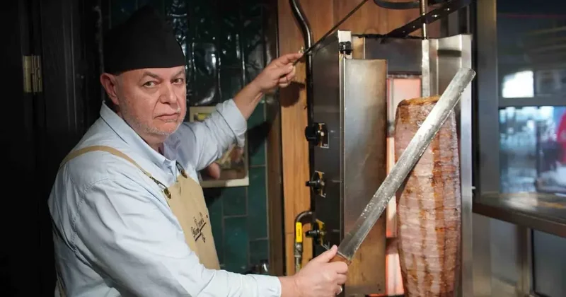 Emekli profesör, baba mirası lokantaya sahip çıkıyor