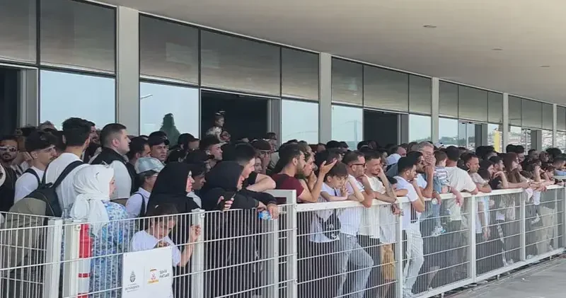 Bayramın ikinci gününde Adalar vapur iskelesinde yoğunluk yaşandı