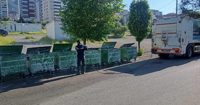 Onikişubat Belediyesi, 288 personel ve 65 araçtan oluşan güçlü ekiple sahada Kahramanmaraş Haberleri