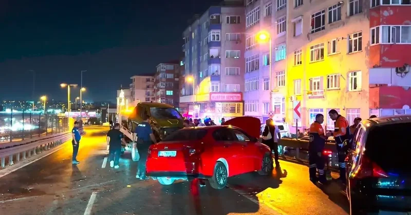 Avcılar’da 5 araç birbirine girdi, ortalık savaş alanına döndü