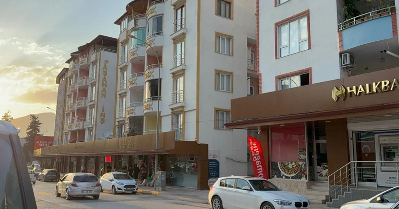 Baba, Oğlunu Boğarak Hayatına Son Verdi
