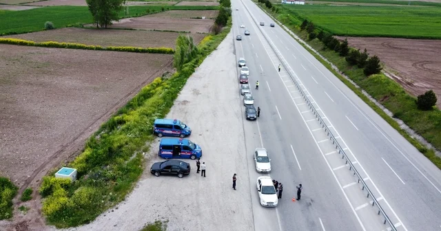 Çorum da jandarma ekiplerinin bayram tedbirleri sürüyor Çorum Haberleri