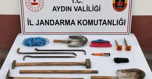 Magnesia Antik Kenti nde kaçak kazıya suçüstü: 3 şüpheli yakalandı Aydın Haberleri