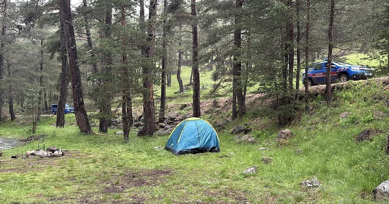Bolu’da piknik faciası! Yıldırım düştü, 3 kişi yaralandı Sözcü Gazetesi