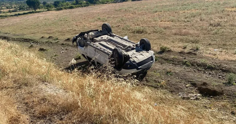 Balıkesir de iki otomobil çarpıştı: 7 yaralı