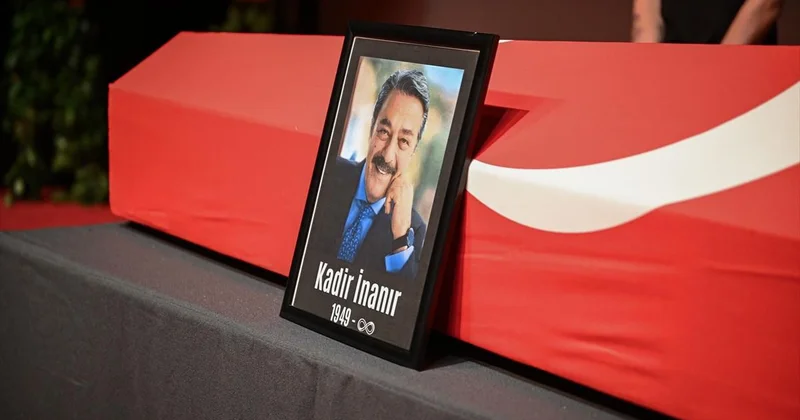 Kadir İnanır a veda! Türkan Şoray son yolculuğunda yalnız bırakmadı
