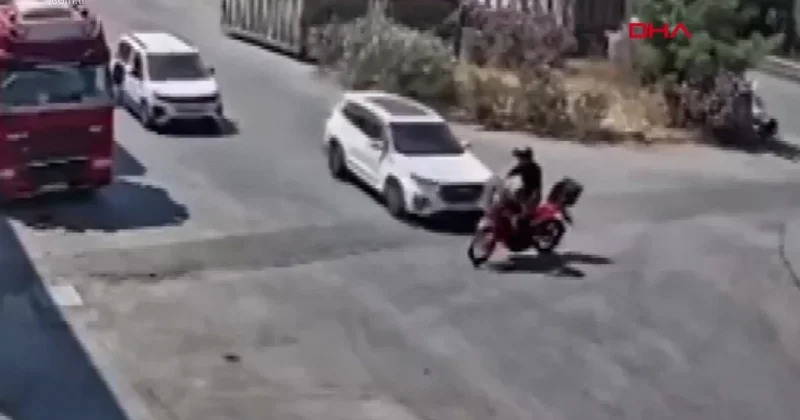 İzmir de feci kaza! 15 yaşındaki sürücünün çarptığı motosiklet sürücüsü ağır yaralandı
