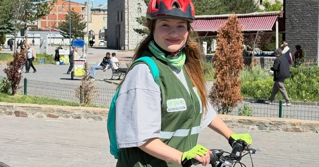Yeşilay Kars Şubesi nden 13. Geleneksel Bisiklet Turu: Sağlıklı yaşam için pedallar çevrildi Kars Haberleri Habertürk Yerel Haberler