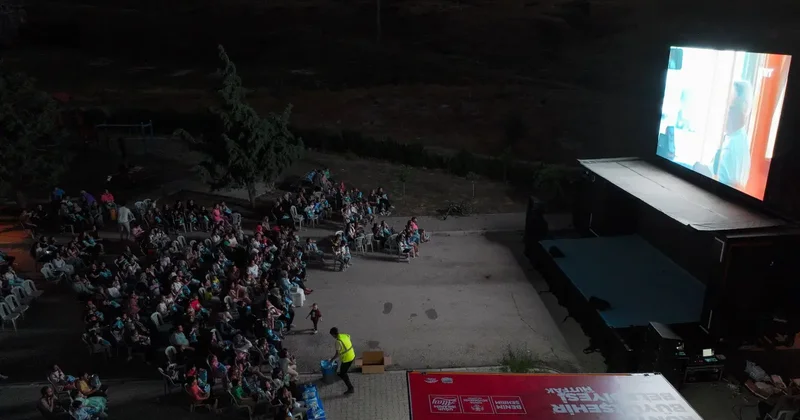 Konya Büyükşehir in Sinema Günleri merkez dışındaki ilçelerde yaz akşamlarına renk katıyor
