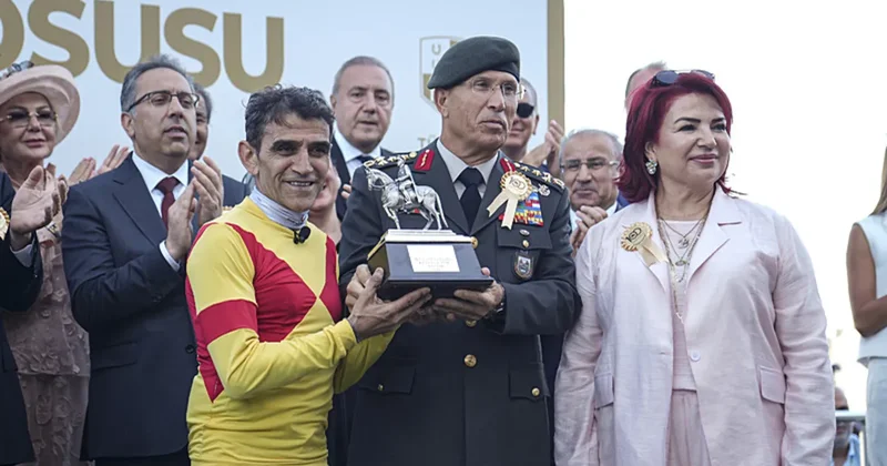 100. Gazi Koşusu nda ödül töreni düzenlendi!