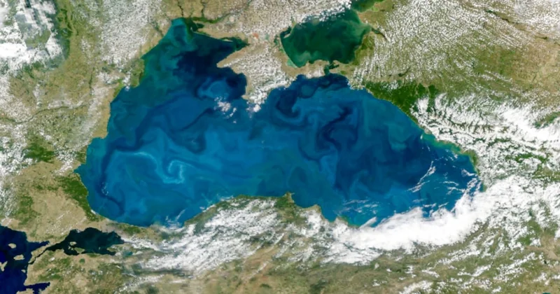NASA görüntüleri paylaştı: Karadeniz in rengi değişti Sözcü Gazetesi