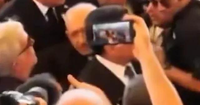 Kılıçdaroğlu Kadir İnanır ın cenaze töreninde yuhalandı VİDEO İZLE