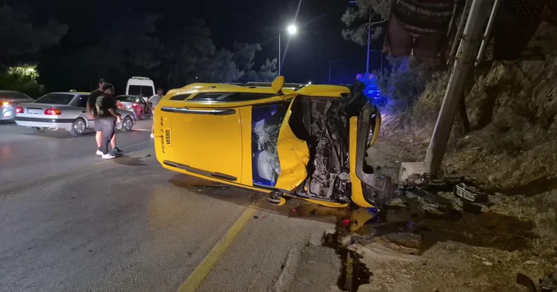 Muğla da taksi ile motosiklet çarpıştı: 2 ölü