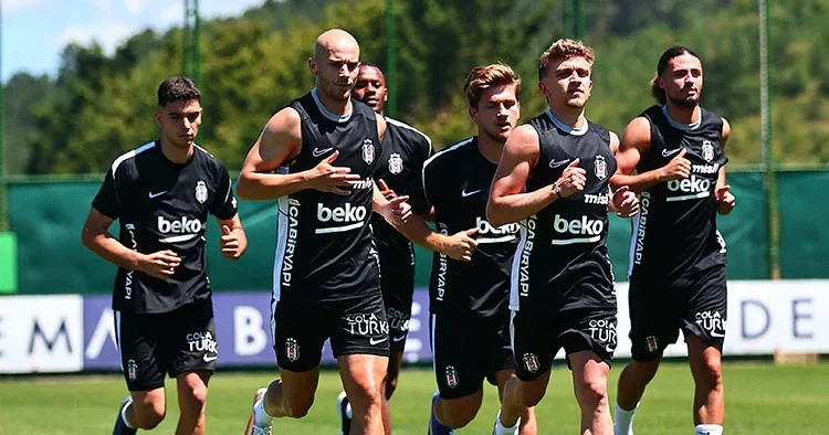 Beşiktaş, yeni sezonu açtı! Vincenzo Italiano ilk kez...