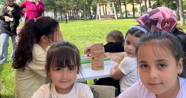 Gezici Kütüphane Yenişehir Parkı nda çocuklarla buluştu Bayburt Haberleri Habertürk Yerel Haberler