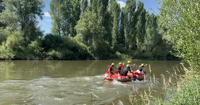 Kars ta ilk kez rafting heyecanı! Temel eğitim kampı başladı Kars Haberleri Habertürk Yerel Haberler