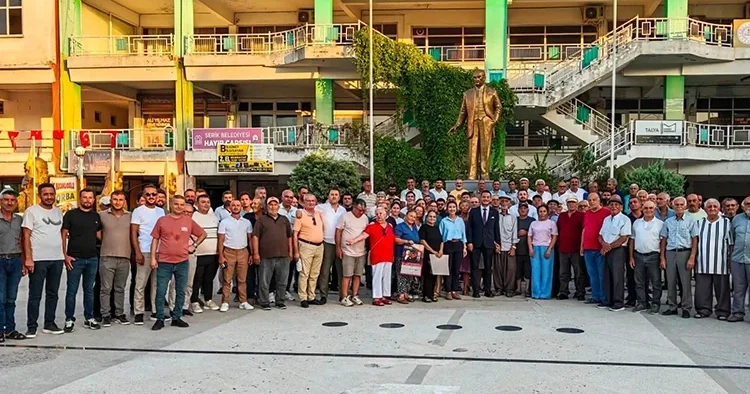 Toplu olarak duyurdular: CHP ilçe yönetimi istifa etti