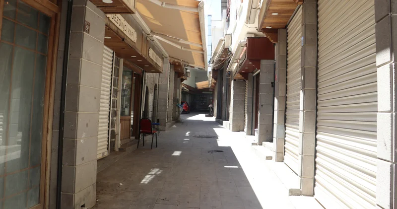 Diyarbakır da bunaltan sıcaklar! Adeta hayat durdu! Son dakika haberleri