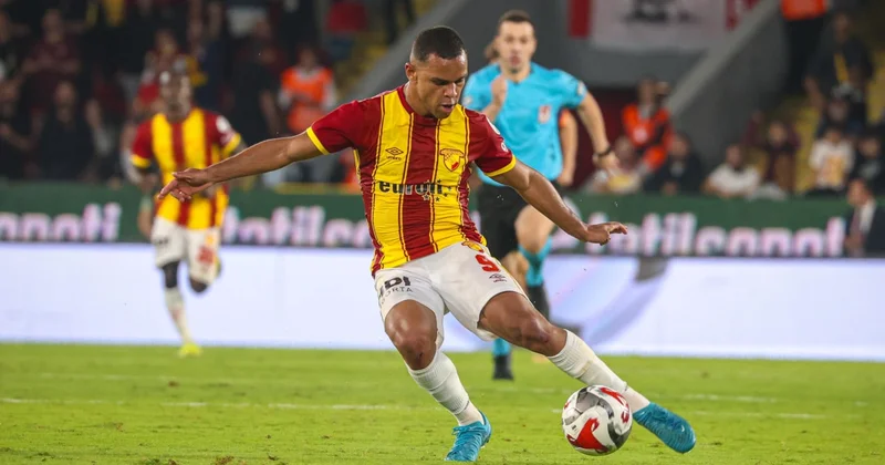 Süper Lig de transfer dersi! 900 bine aldı tarihi rakama sattı Sözcü Gazetesi