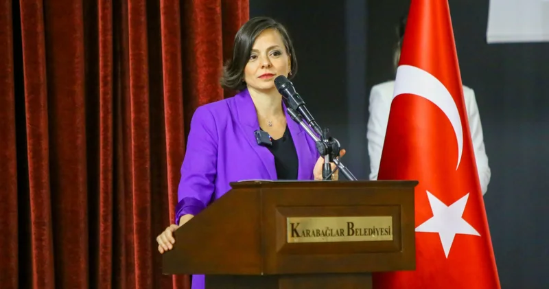 Son dakika: SOM DAKİKA HABERLERİ: İZMİR HABERLERİ: Karabağlar Belediye Başkanı Helil Kınay, CHP den istifa ettiğini duyurdu Son dakika haberleri