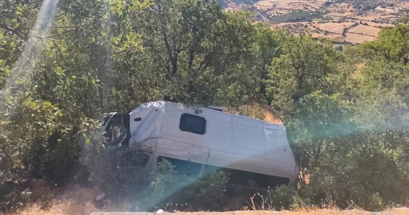 Adıyaman da katliam gibi kaza! 13 kişi yaralandı