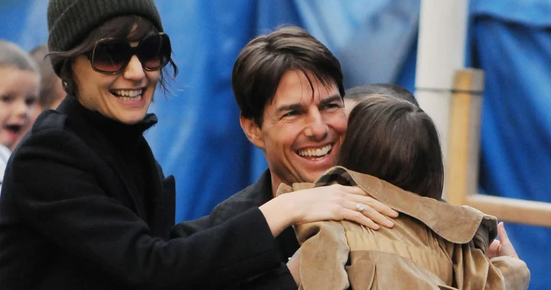 Suri Cruise babası Tom Cruise ile yasal bağını kopardı