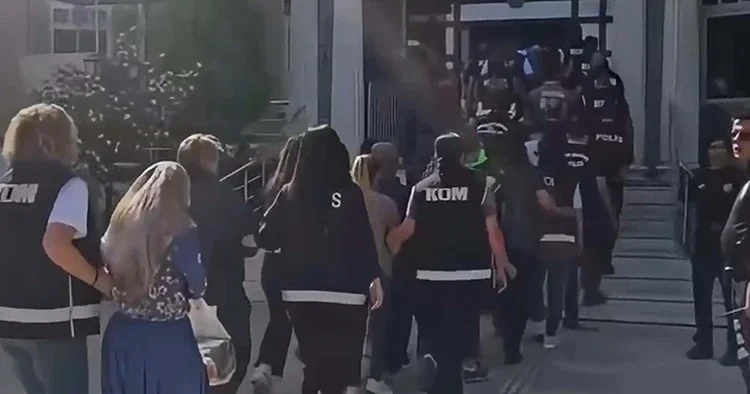 Vize başvurusu tezgahıyla dolandırıcılık! Operasyonda ikinci dalga: 39 şüpheli tutuklandı