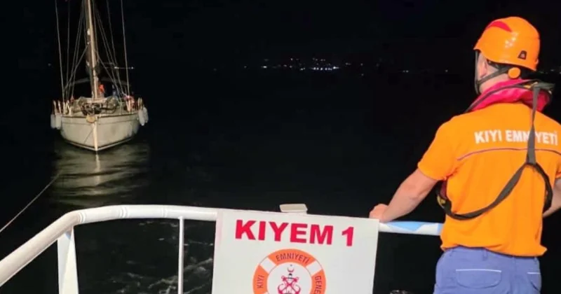 Bozcaada açıklarında arızalanan tekne kurtarıldı