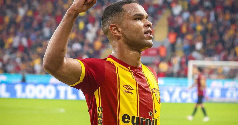 Göztepe, 900 bin Euro ya transfer ettiği Juan ı tarihi bir rakama sattı