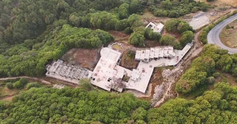 Grand Kartal Otel’in ruhsatsız personel lojmanı yıkıldı Son dakika haberleri
