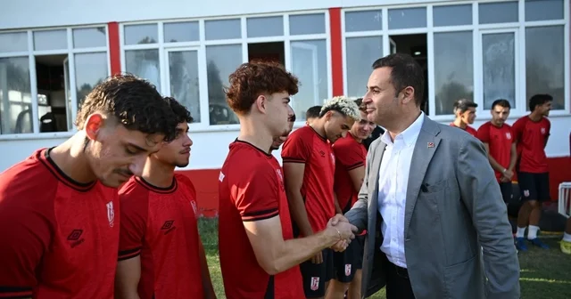 Başkan Akın dan Balıkesirspor a sezon öncesi moral ziyareti Akın: Balıkesir in gözü de kalbi de sizde Balıkesir Haberleri Habertürk Yerel Haberler