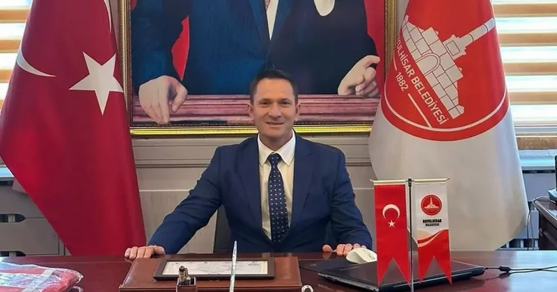 İYİ Partili Koyulhisar Belediye Başkanı partisinden istifa etti