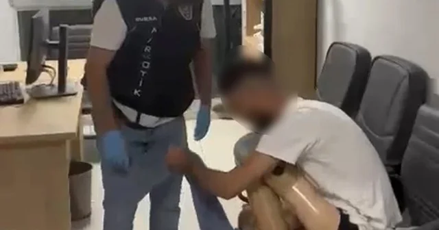 Protez bacağından uyuşturucu çıktı: 830 gram metamfetamin ele geçirildi Bursa Haberleri Habertürk Yerel Haberler