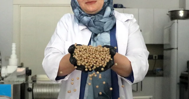 Açtığı iş yerinde yöresel yemekler yapıp 3 kızını üniversitede okutuyor Gaziantep Haberleri Habertürk Yerel Haberler
