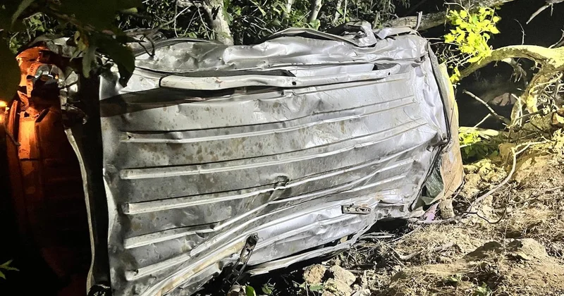 Uçuruma yuvarlanan araçta 4 kişi öldü, 5 kişi yaralandı Sözcü Gazetesi