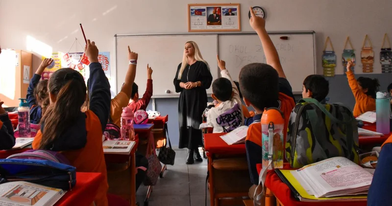 Kamu çalışanlarına uyum eğitimi izni: 3 saat izinli sayılacak