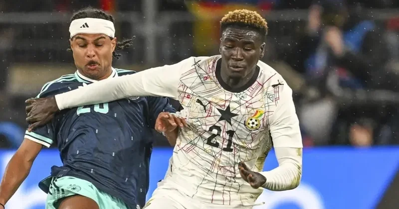 Fenerbahçe Oppong u İstanbul a geliyor! İşte iniş saati...