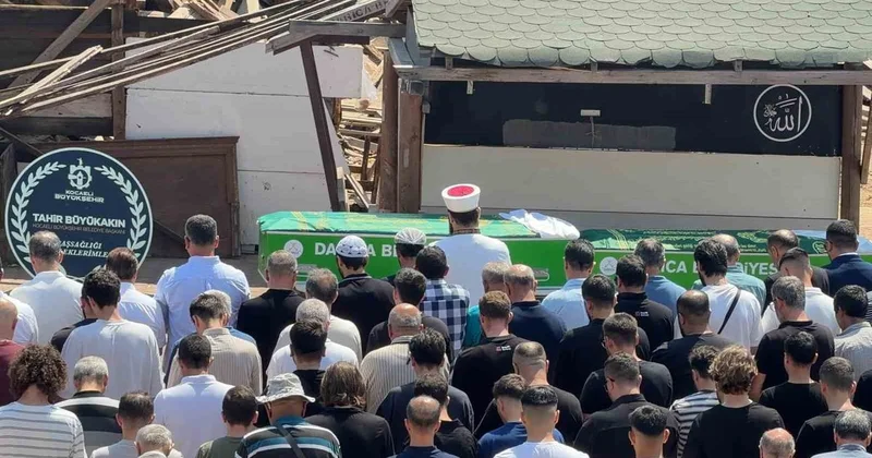 Belinay dan veda gibi şiir! 3 kardeşin ölümünün ardından babadan dikkat çeken talep