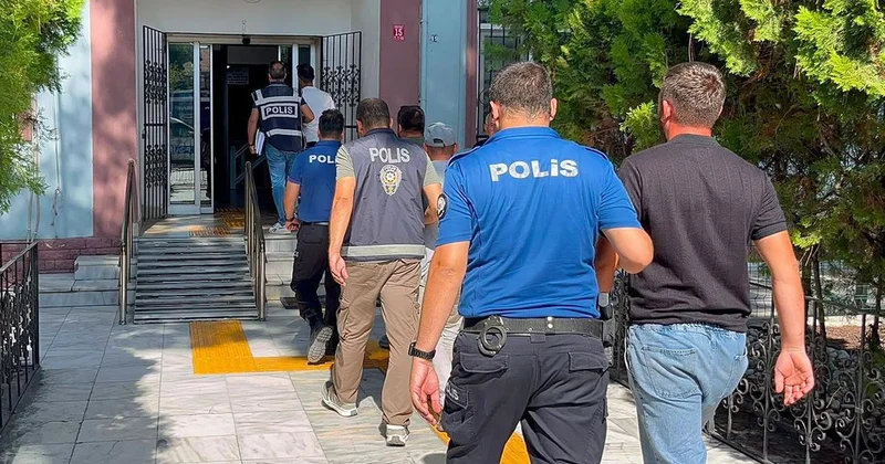 Manyas ta Suçluların Kaçmasına Yardım Eden 7 Kişi Yakalandı