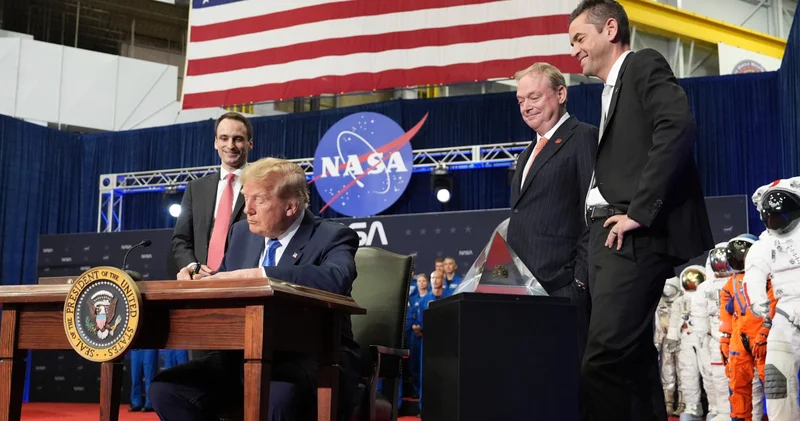 ABD Başkanı Trump, uzay çalışmalarını geliştirmek için yeni akademi kuracak Dış Haberler