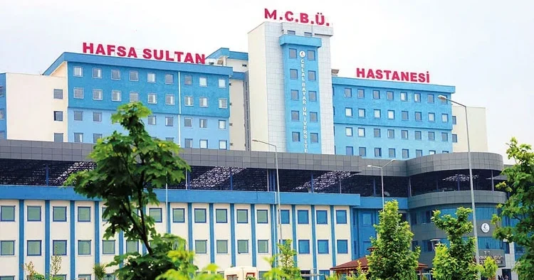 51 hastadan 2.6 milyon TL toplamış... Ameliyat masasında milyonluk ‘haraç’
