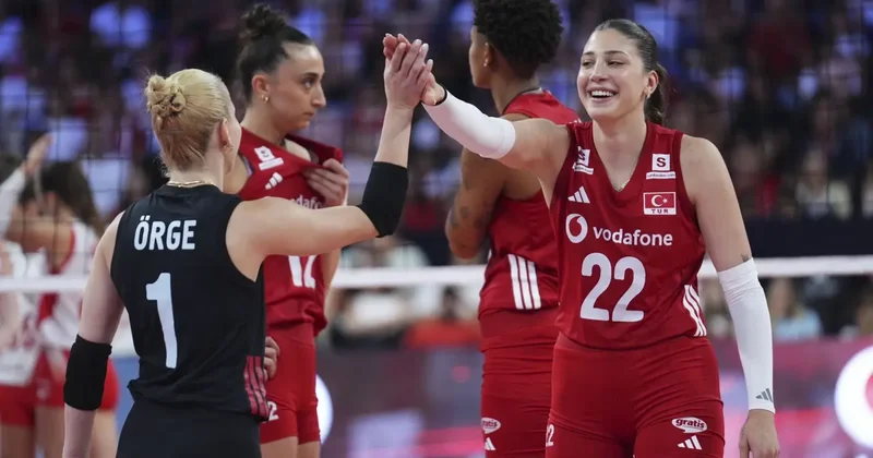 Kaybetsek de turladık! Filenin Sultanları son 16 da