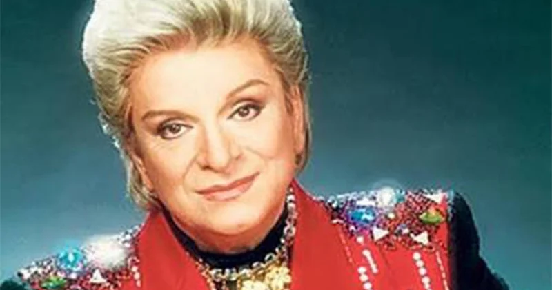 Zeki Müren in 1980 de aldığı karar şaşırttı! 8 saatlik ameliyat öncesi vasiyetini yazdı
