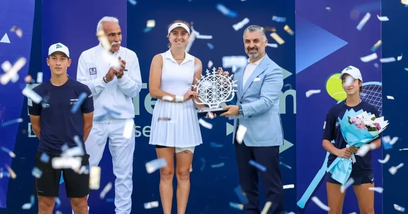 Ankara da tenis rüzgarı esti! Türk Telekom Ankara Open da zafer Berfu Cengiz in oldu