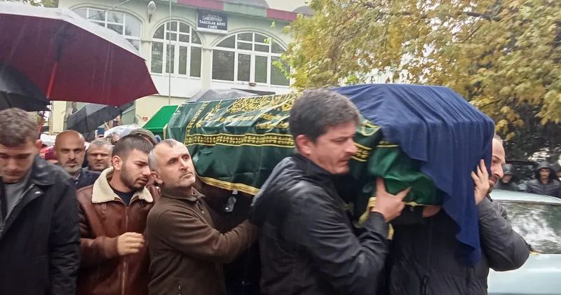 Akyazı da iddiaya göre eşi tarafından bıçaklanan Betül Arık, 23 gün sonra defnedildi