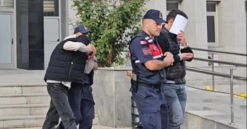 Jandarmadan uyuşturucu tacirlerine suçüstü: 4 tutuklama Sözcü Gazetesi
