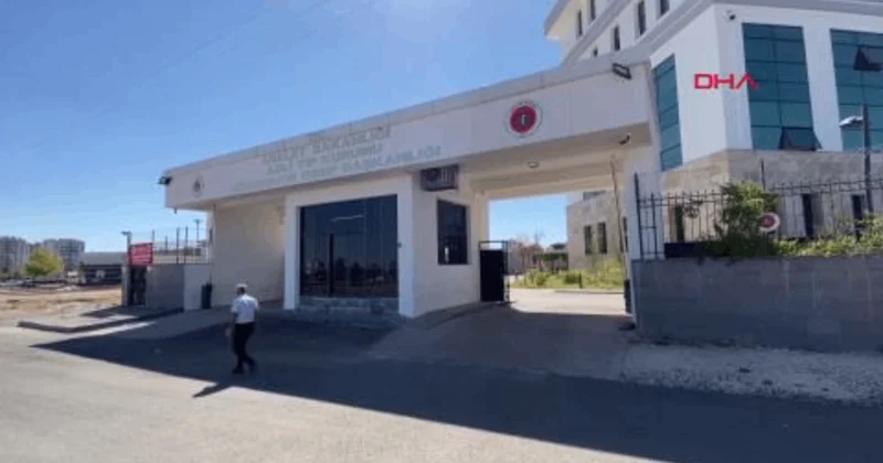 Gökyüzünden gelen felaket çocukları buldu: Yıldırımın çarptığı kardeşlerden biri hayatını kaybetti Sözcü Gazetesi